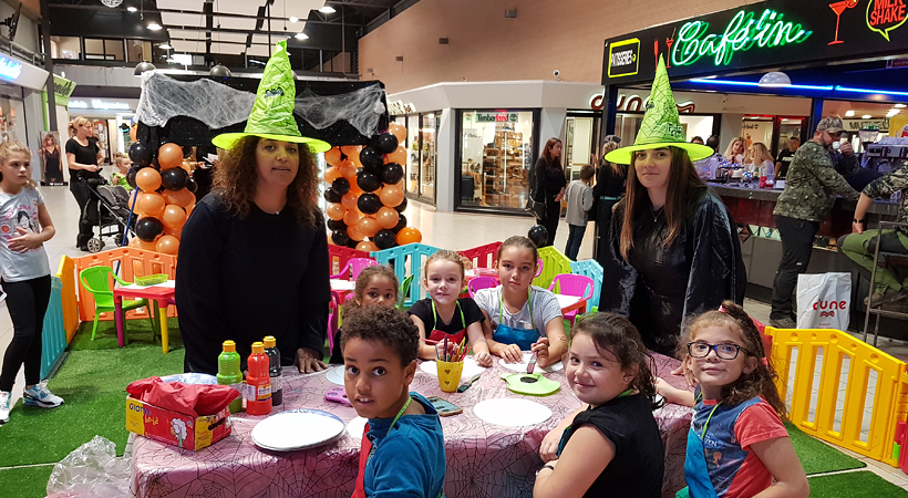 Animation Halloween pour les enfants de Corse par la Souris Verte Corsica